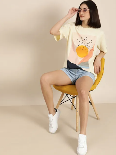クリームオーバーサイズTシャツ